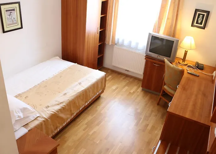 Wasserpalast - Breakfast For Free!!! غراتس