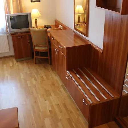 Wasserpalast - Breakfast For Free!!! Graz