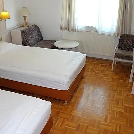 Wasserpalast - Breakfast For Free!!! Hotel 2*