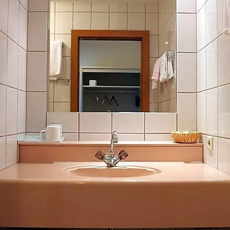 Wasserpalast - Breakfast For Free!!! Hotel Graz