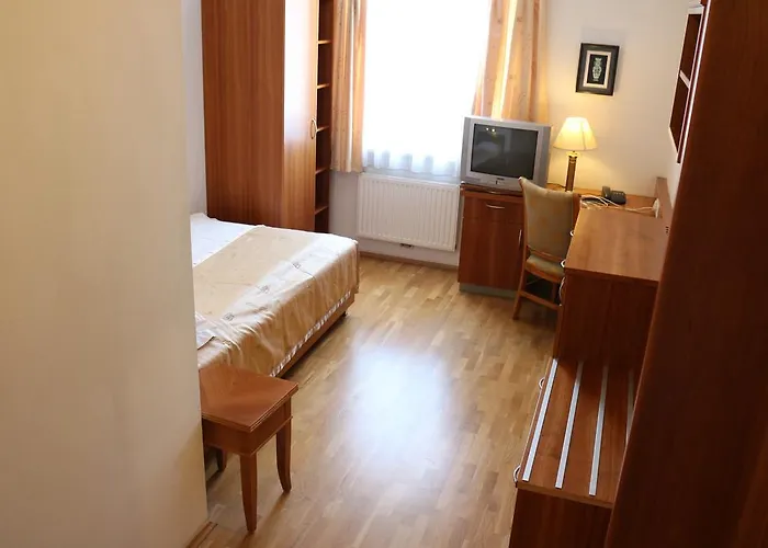 Wasserpalast - Breakfast For Free!!! Hotel Graz